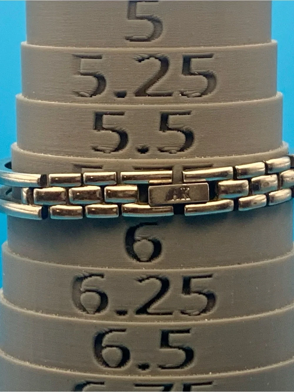 AK ANNE KLEIN 10/6355 Women’s Fashion Bracelet Quartz Wristwatch Works New Batt